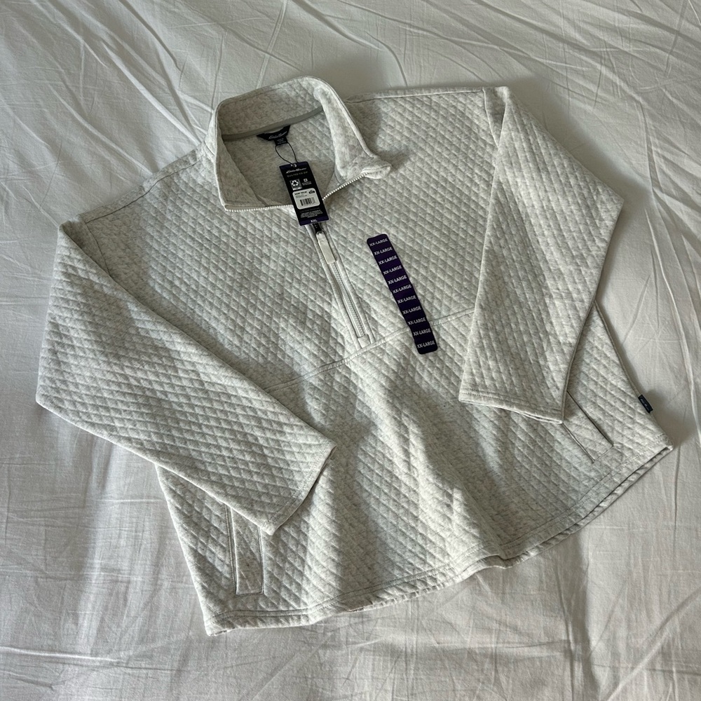 GIFTED - NWT Eddie Bauer Light Gray Quilted Half-Zip Pullover